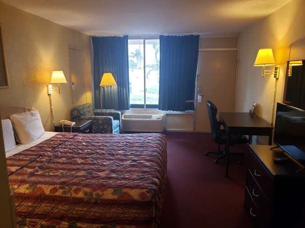 Imagen de la habitación del Hotel Quality Inn Saint Petersburg North-tampa Bay. Foto 5