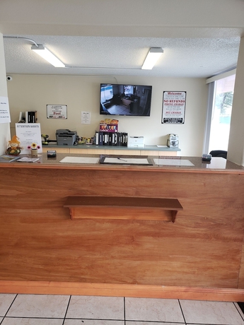 Imagen de los interiores del Hotel Quality Inn Saint Petersburg North-tampa Bay. Foto 17
