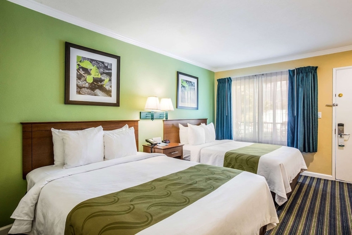 Imagen de la habitación del Hotel Quality Inn Santa Barbara. Foto 2
