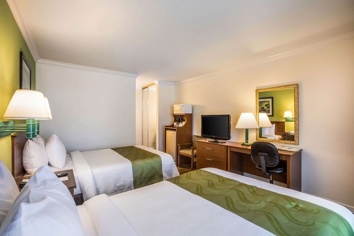 Imagen de la habitación del Hotel Quality Inn Santa Barbara. Foto 14