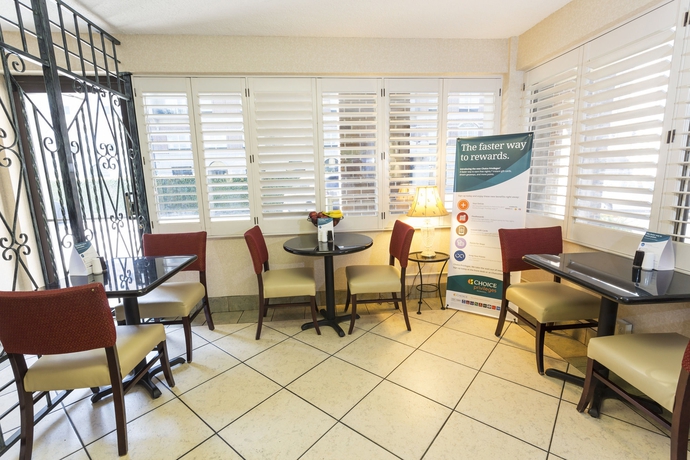 Imagen de los interiores del Hotel Quality Inn Savannah Historic District. Foto 10