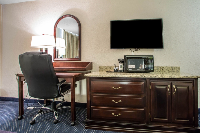 Imagen de la habitación del Hotel Quality Inn Schaumburg - Chicago Near The Mall. Foto 7