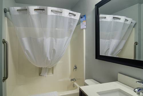 Imagen de la habitación del Hotel Quality Inn, Seaside. Foto 2