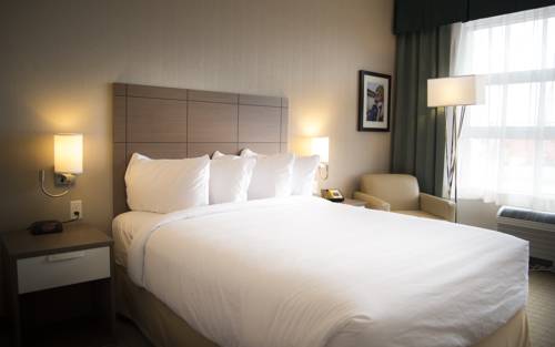 Imagen de la habitación del Hotel Quality Inn Sept-&Icirc;les. Foto 8