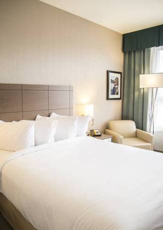 Imagen de la habitación del Hotel Quality Inn Sept-&Icirc;les. Foto 9