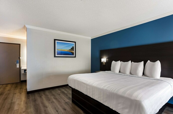 Imagen general del Hotel Quality Inn South Bend Near Notre Dame, South Bend. Foto 10