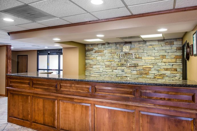 Imagen de los interiores del Hotel Quality Inn South. Foto 18