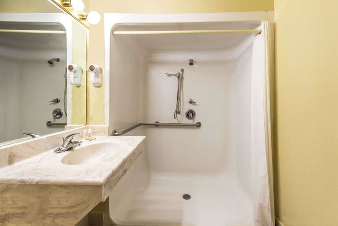 Imagen de la habitación del Hotel Quality Inn, Sulphur. Foto 9