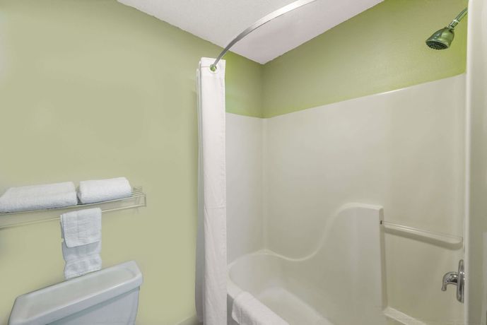 Imagen de la habitación del Hotel Quality Inn, Sulphur. Foto 11