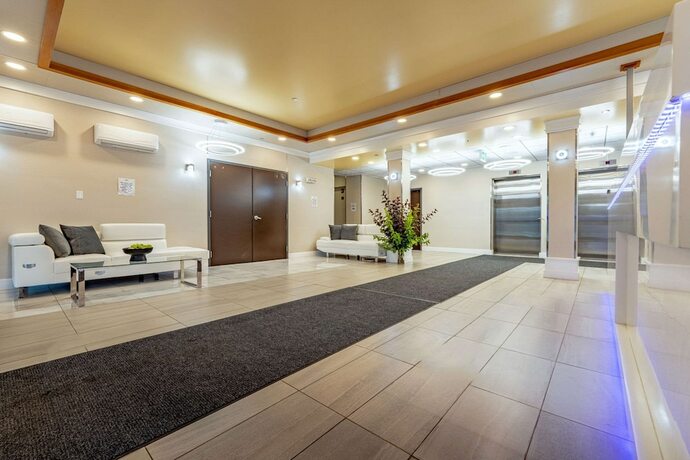 Imagen general del Hotel Quality Inn Sunshine Suites. Foto 8