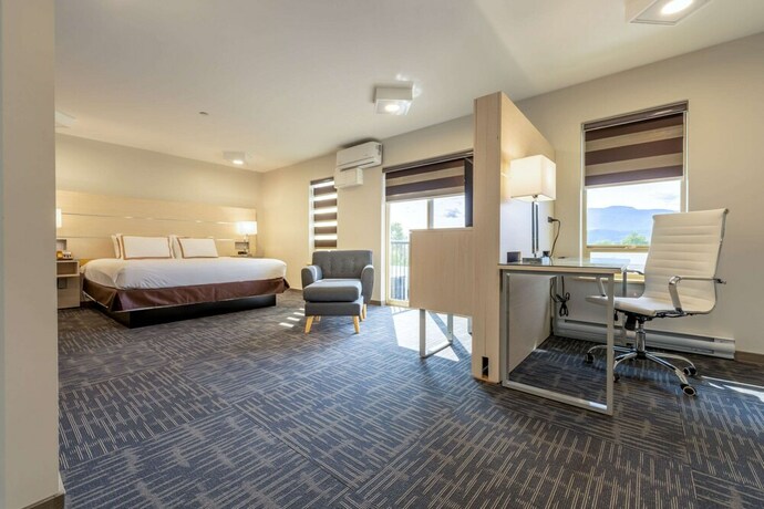 Imagen general del Hotel Quality Inn Sunshine Suites. Foto 10