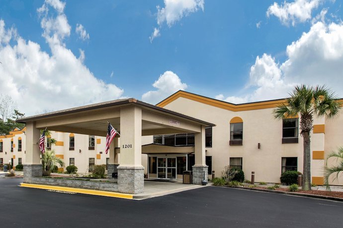 Imagen general del Hotel Quality Inn Surfside Myrtle Beach, Surfside Beach. Foto 1
