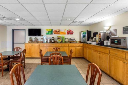Imagen general del Hotel Quality Inn Surfside Myrtle Beach, Surfside Beach. Foto 3