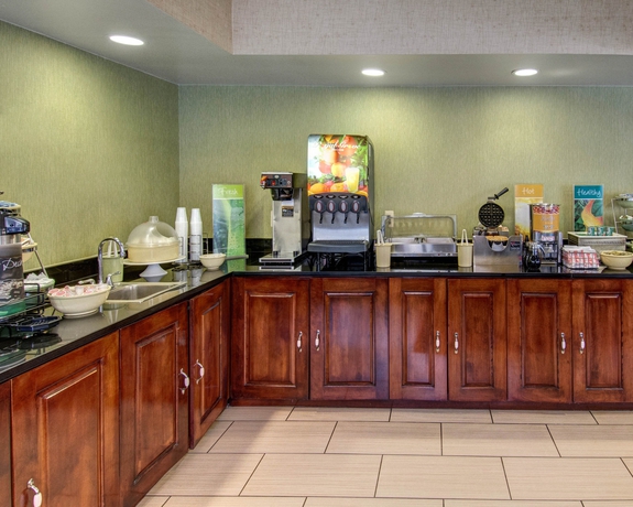 Imagen del bar/restaurante del Hotel Quality Inn Takoma Park. Foto 5