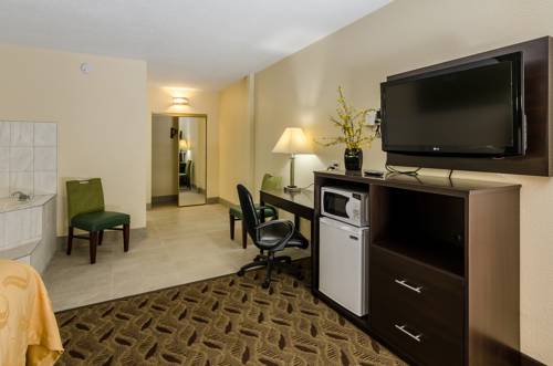 Imagen de la habitación del Hotel Quality Inn Tanglewood. Foto 9
