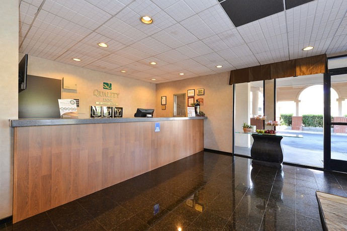 Imagen de los interiores del Hotel Quality Inn Temecula Valley Wine Country. Foto 16