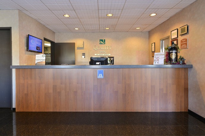Imagen de los interiores del Hotel Quality Inn Temecula Valley Wine Country. Foto 17