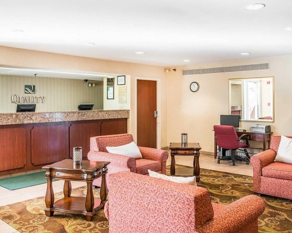 Imagen de los interiores del Hotel Quality Inn Toledo Airport. Foto 11