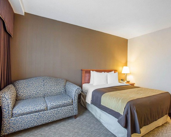 Imagen de la habitación del Hotel Quality Inn Toronto Airport. Foto 6
