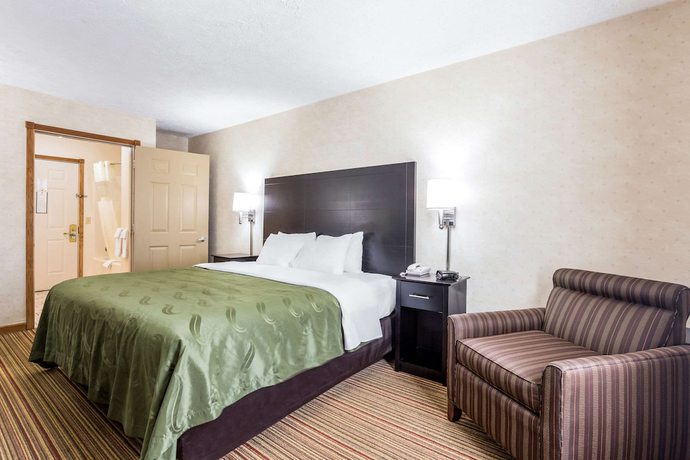 Imagen de la habitación del Hotel Quality Inn, Traverse City. Foto 10