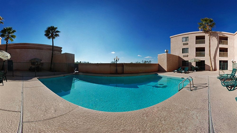 Imagen de la piscina del Hotel Quality Inn Tucson Airport - East Valencia. Foto 11