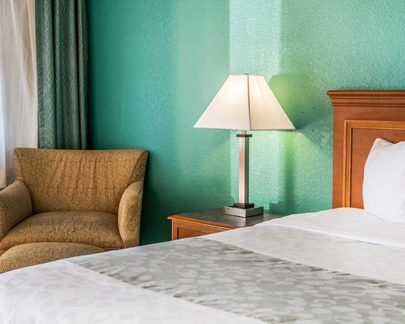 Imagen de la habitación del Hotel Quality Inn Tulsa Central. Foto 5
