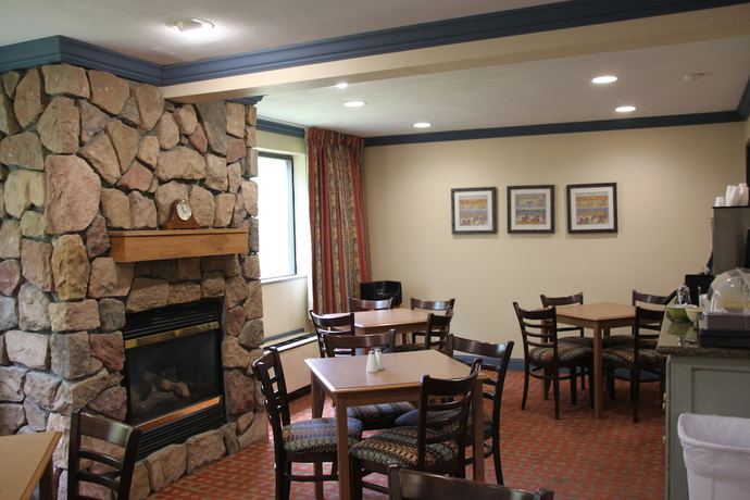 Imagen de los interiores del Hotel Quality Inn University Area. Foto 16