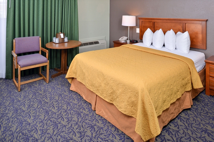 Imagen de la habitación del Hotel Quality Inn University Center. Foto 11