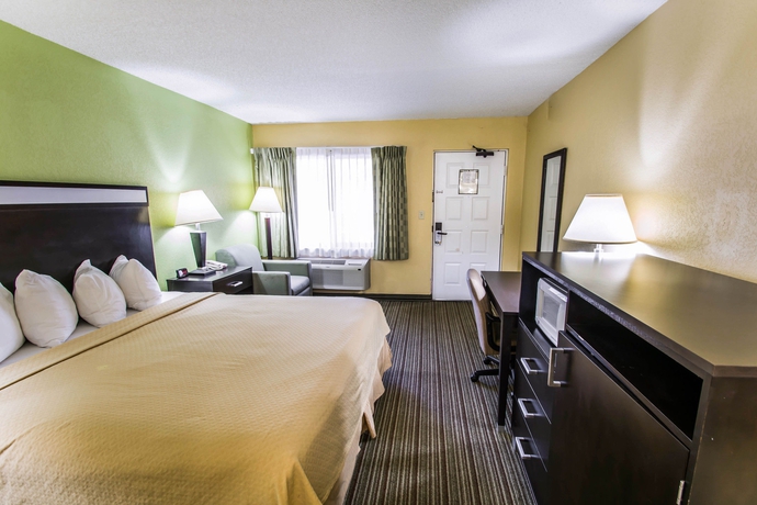 Imagen de la habitación del Hotel Quality Inn University. Foto 12