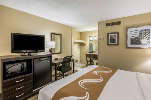 Imagen de la habitación del Hotel Quality Inn University, Lansing. Foto 6