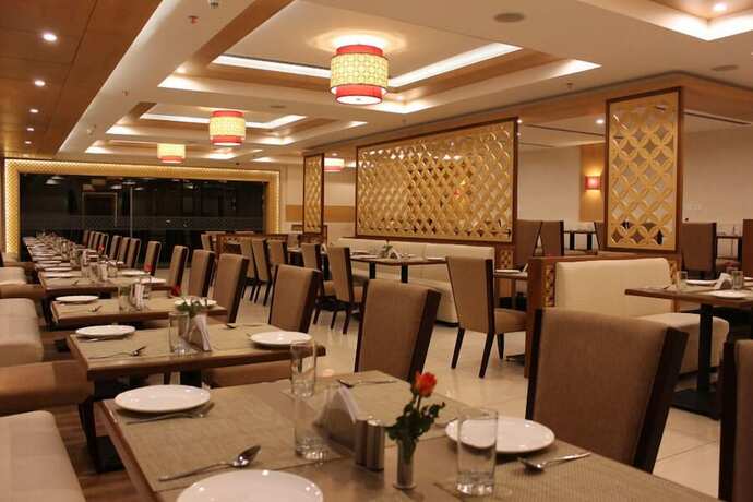 Imagen del bar/restaurante del Hotel Quality Inn Viha. Foto 3