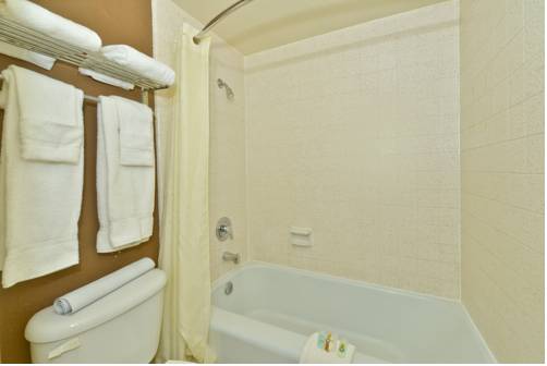 Imagen de la habitación del Hotel Quality Inn Washington - St George North. Foto 13