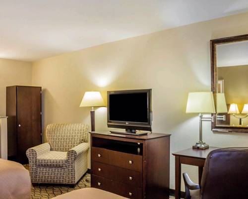 Imagen de la habitación del Hotel Quality Inn Waterbury. Foto 6