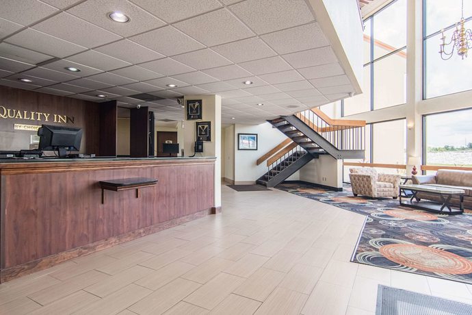 Imagen de los interiores del Hotel Quality Inn, Wentzville. Foto 14