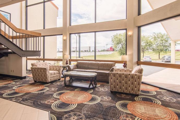 Imagen de los interiores del Hotel Quality Inn, Wentzville. Foto 19