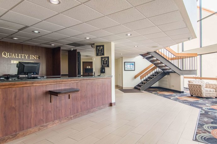 Imagen de los interiores del Hotel Quality Inn, Wentzville. Foto 20