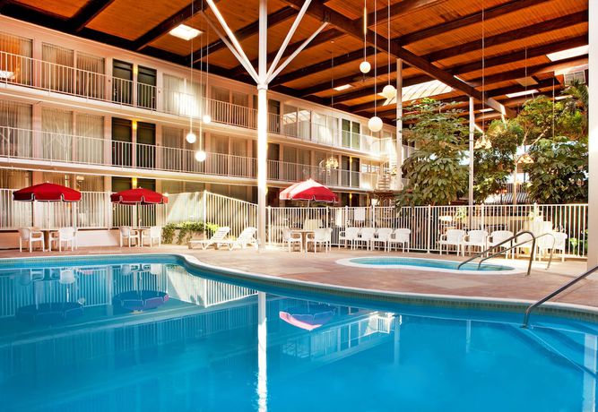 Imagen de la piscina del Hotel Quality Inn West Lafayette - University Area. Foto 13