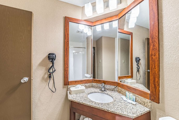Imagen de la habitación del Hotel Quality Inn West Plano - Dallas. Foto 2