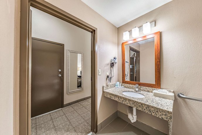 Imagen de la habitación del Hotel Quality Inn West Plano - Dallas. Foto 12
