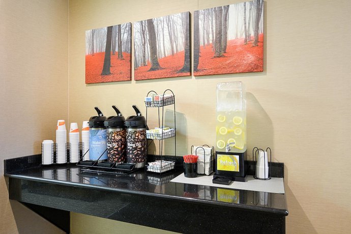 Imagen del bar/restaurante del Hotel Quality Inn, Winchester. Foto 3