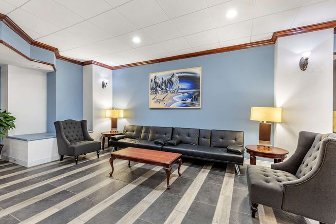 Imagen de los interiores del Hotel Quality Inn Windsor Mill. Foto 19