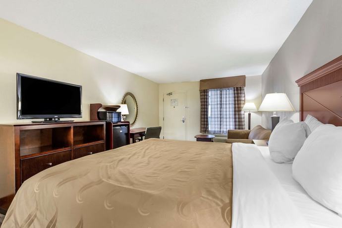 Imagen de la habitación del Hotel Quality Inn Windsor Mill. Foto 17