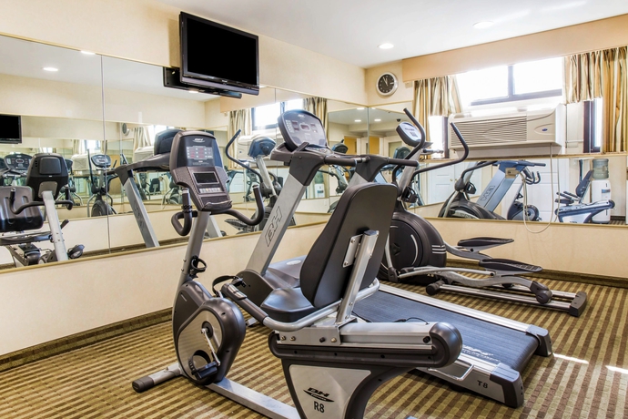 Imagen de los interiores del Hotel Quality Inn Woodside Queens. Foto 12