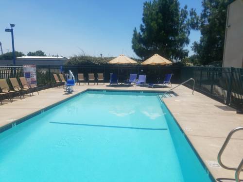 Imagen de la piscina del Hotel Quality Inn Yuba City/marysville. Foto 11