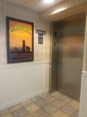 Imagen de los interiores del Hotel Quality Inn Yuba City/marysville. Foto 8