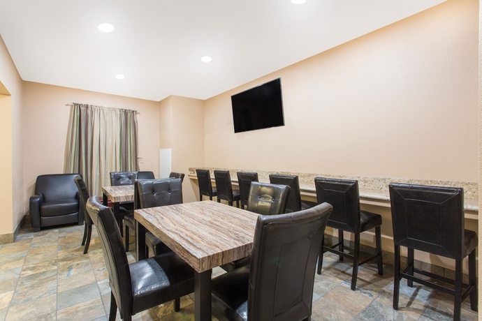 Imagen de los interiores del Hotel Quality Inn Yuba City/marysville. Foto 10