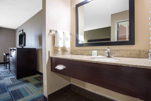 Imagen de la habitación del Hotel Quality Inn & Suites Arnold. Foto 3