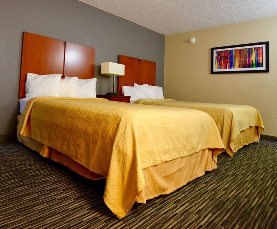 Imagen de la habitación del Hotel Quality Inn & Suites Banquet Center. Foto 4