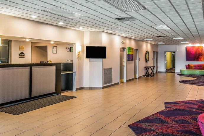 Imagen de los interiores del Hotel Quality Inn & Suites Banquet Center. Foto 17