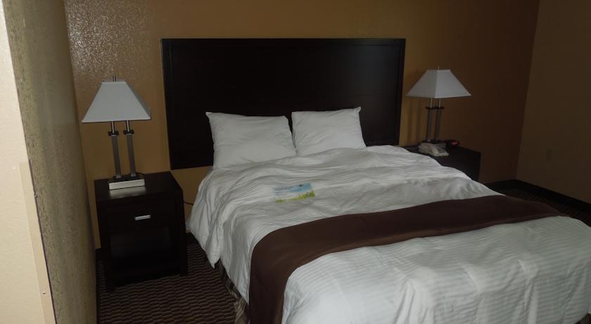 Imagen general del Hotel Quality Inn & Suites Cincinnati Uptown Norwood. Foto 6
